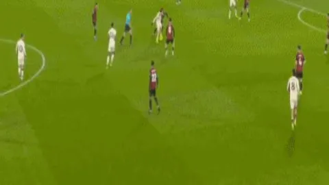 Win 11画图工具全面革新：AI助力，隐藏栏智能，创作体验升级